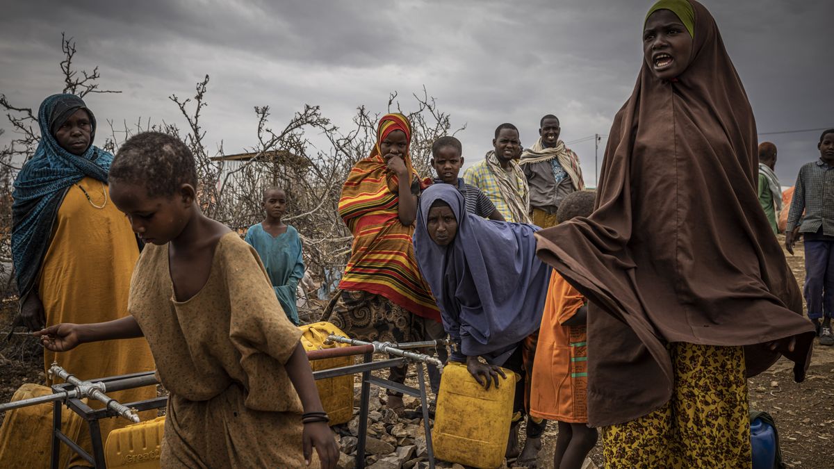 Drásavé fotky ukazují Somálsko na pokraji hladomoru